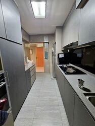 Blk 426A Floral Spring @ Yishun (Yishun), HDB 5 Rooms #464150361